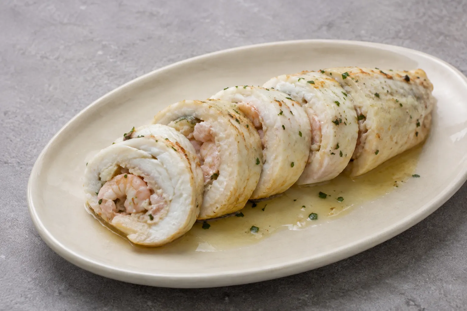 Merluza rellena de gambas